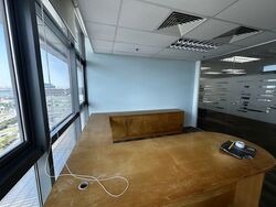 Fragrance Empire Building (D5), Office #582806551